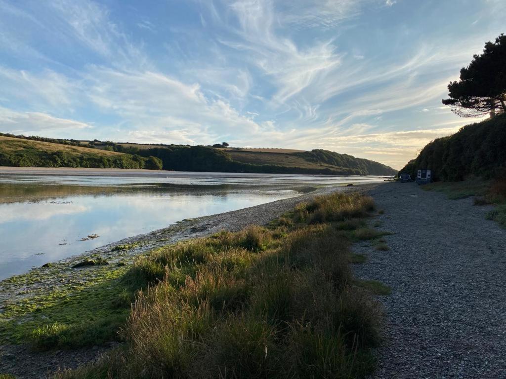 2 Chatsworth Riverscape Apartments - Peaceful Apartment In Great Location With Free Parking Overlooking The Gannel Just A Short Walk From Newquays Incredible Beaches And Local Amenities New Quay Exterior foto